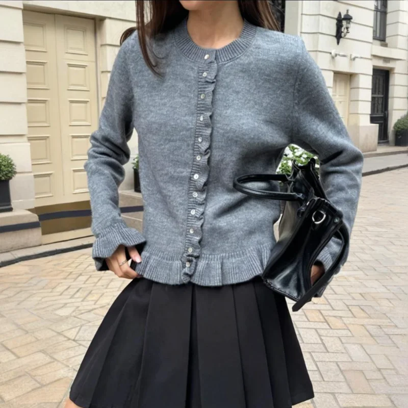 

TARUXY Leisure Wrinkles Knitting Coat Women's Fashion Single-Breasted Crew Neck Solid Long Sleeves Autumn Knit Cardigan Female