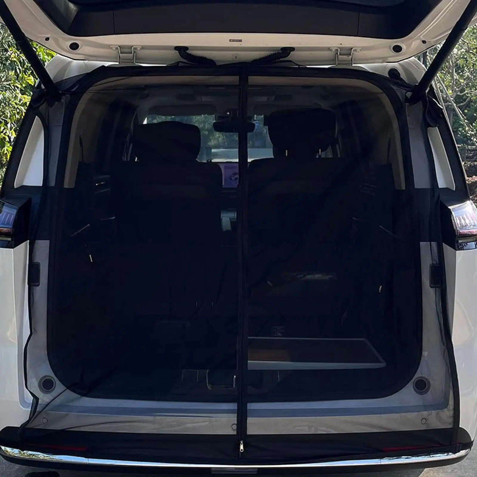 

Car Tailgate Mesh Screen with Zipper Breathable Net for SUV Trunk Camping Drive Picnic Fishing Cover
