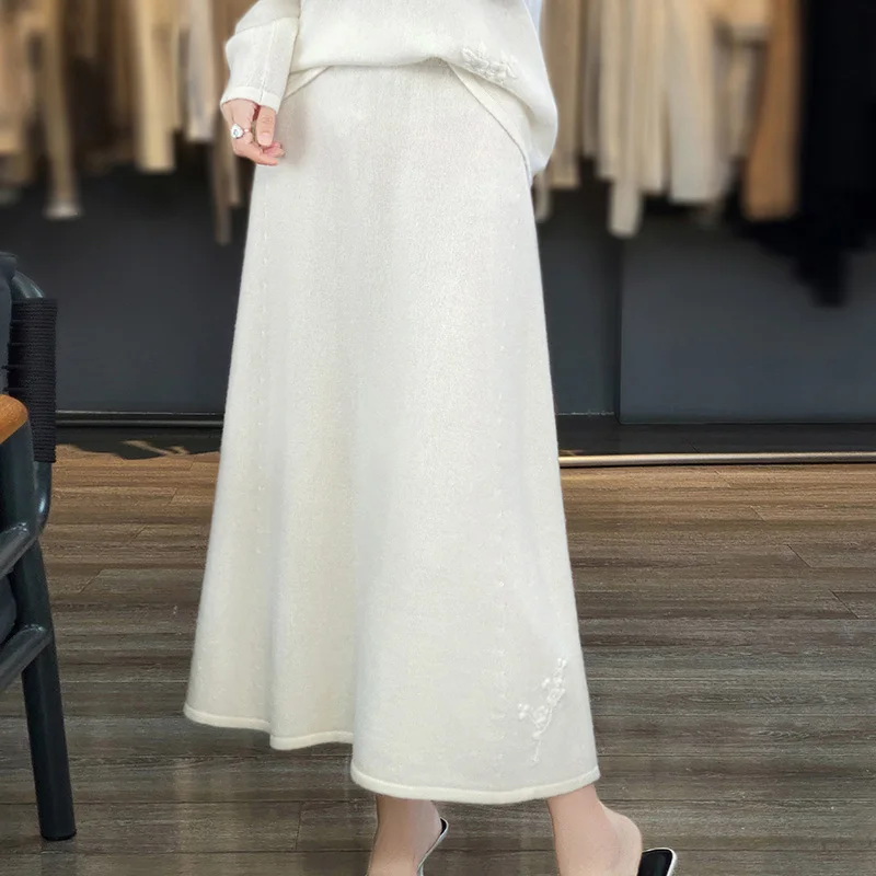 Cashmere Skirt with Chinese Embroidery, Elegant Style, A-word, Slim, Joker Fashion, Knit Skirt, A Flower, Heavy Industry, New