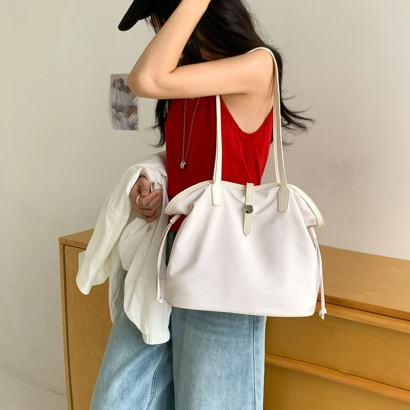 

Fashion Design Nylon Material Women's Handbag - Lightweight, Large Capacity, Versatile and Multi-purpose Shopping Tote Bag