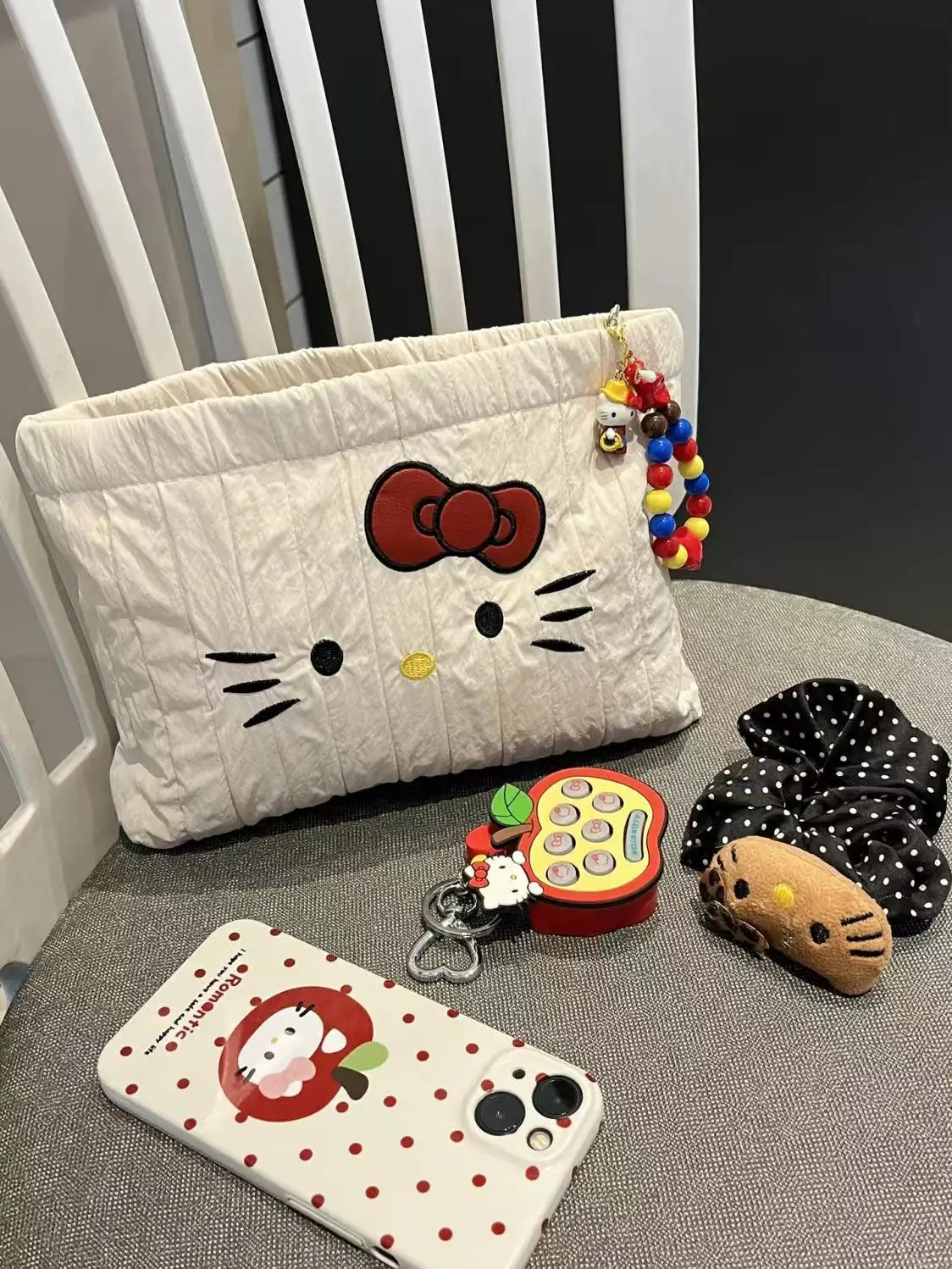 Sanrio Hello Kitty Cute Embroidered Large Capacity Handbag Portable Travel Washbag Skincare Cosmetics Storage Bag