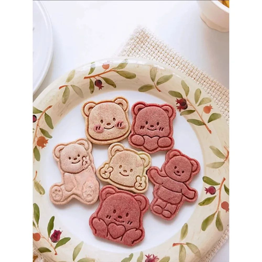 Nong Noey Cookie Cutters Cartoon Bear Biscuit Mold Cookie Stamp Kitchen Baking Pastry Bakeware Dessert Supplies