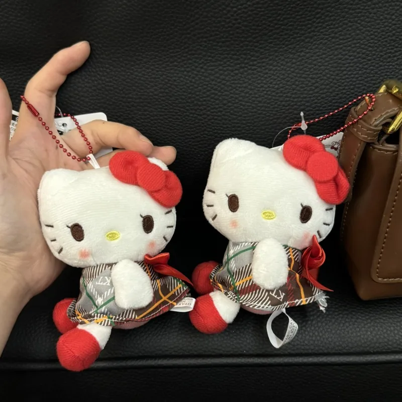 

Hokkaido новый мультфильм Otaru красная клетчатая юбка Hellokittys сумка кулон Sanrios леди сидящая боковая плюшевая кукла брелок украшение подарок
