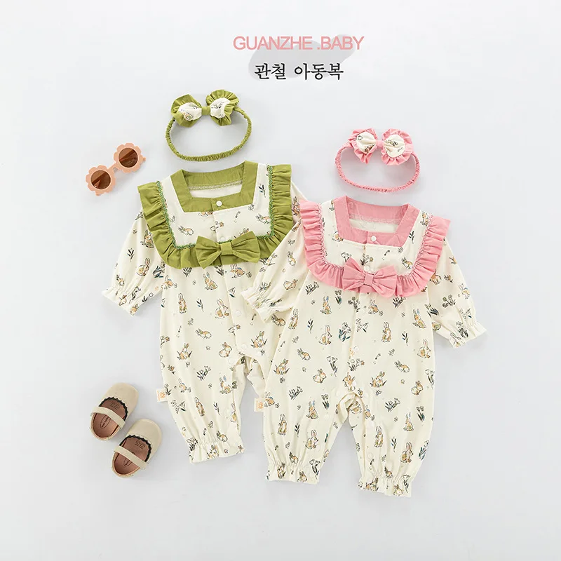 Newborn Girls Romper Spring Autumn New Cartoon Rabbit Print Lace Patched Baby Girls Jumpsuit Squared Collar Infant Girl Bodysuit