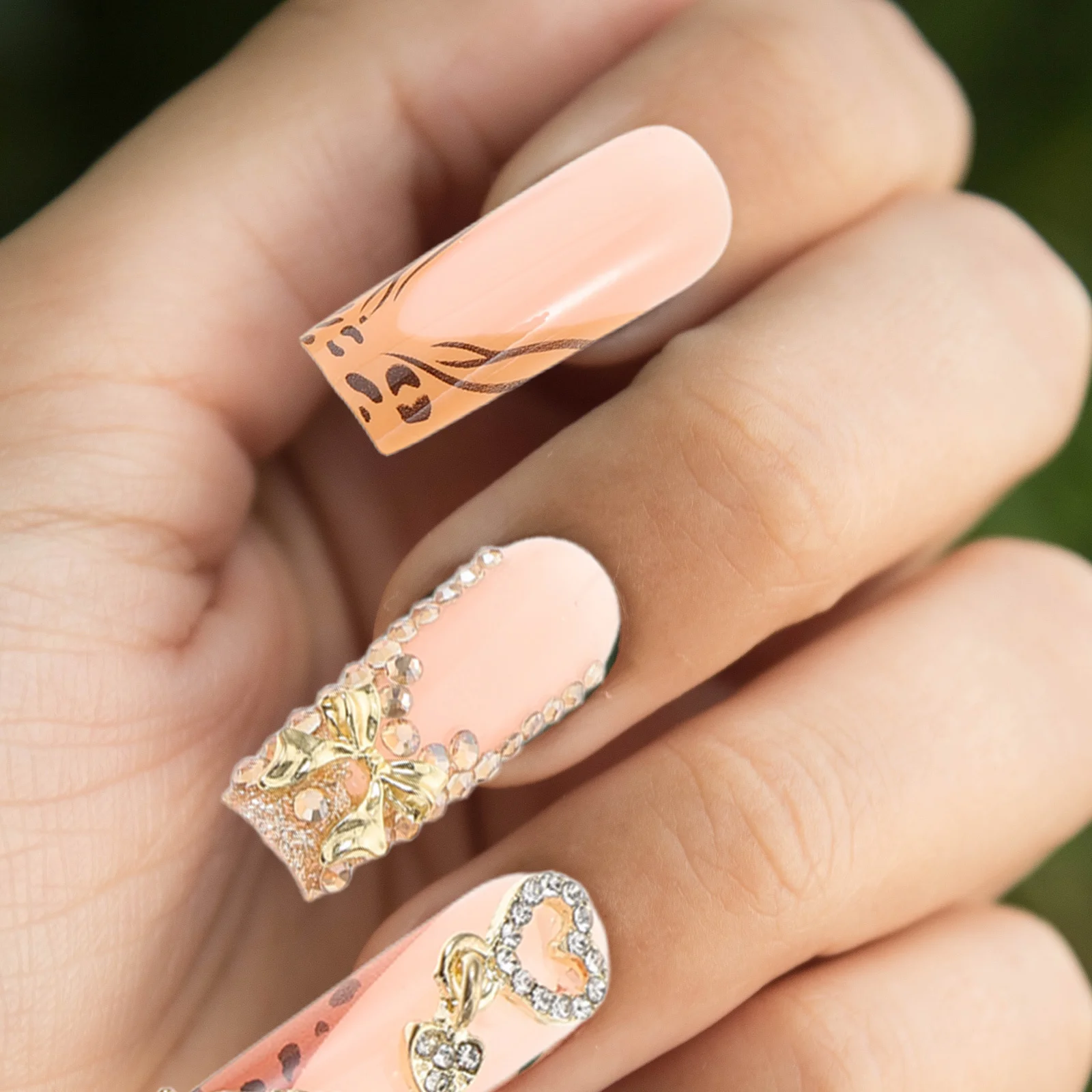 

1 коробка, набор длинных гробных ногтей с леопардовым принтом, искусственные искусственные разные цвета, французский кончик, золотой бант, дизайн ногтей для женщин