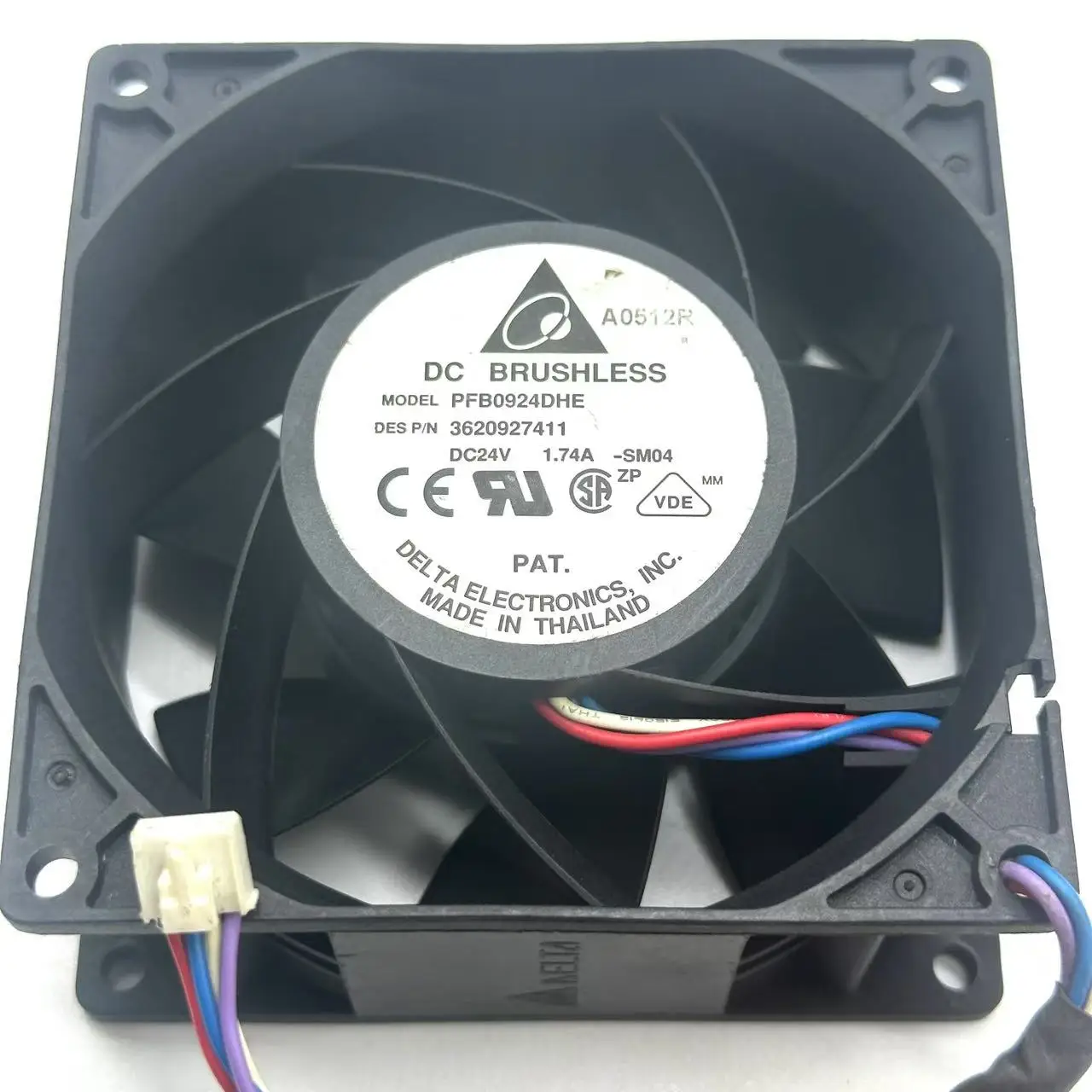 

Delta Electronics PFB0924DHE DC 24V 1.74A 90x90x38mm Server Cooling Fan
