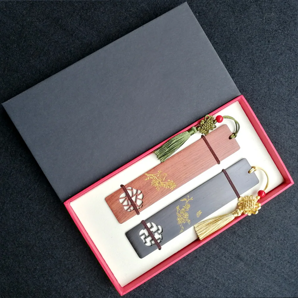 

2Pcs Chinese Style Bookmarks Classic Design Bookmark for Books Perfect Gift for Reading Enthusiasts Chinese Style Book Mark