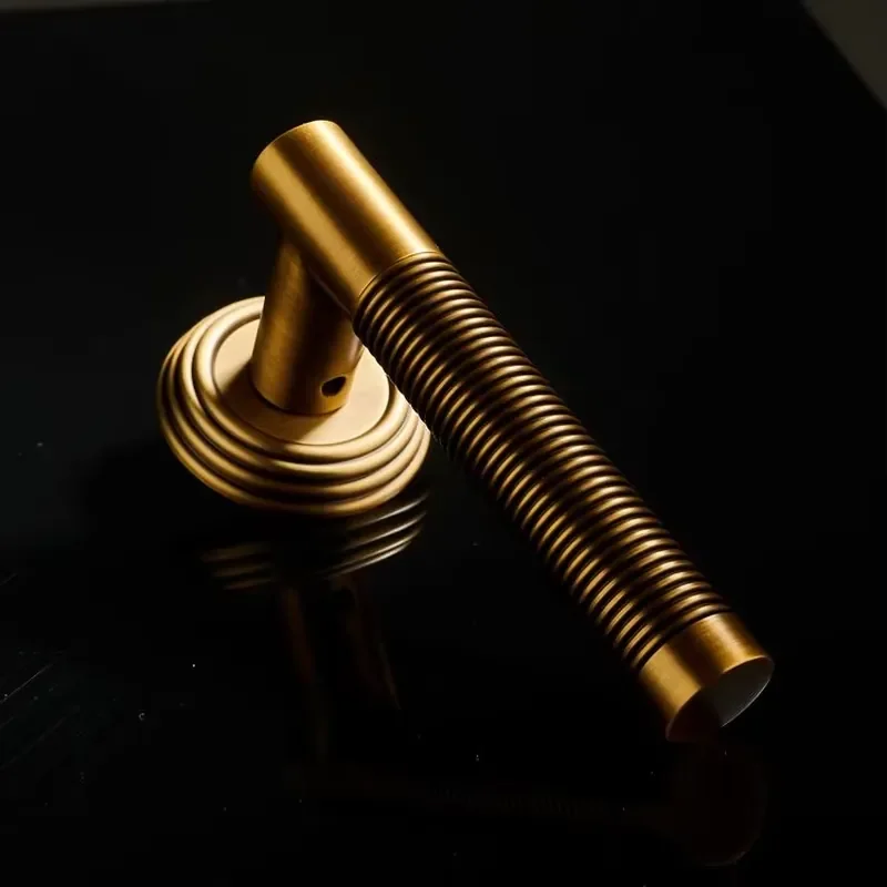 Manufacturer New Double Sided Indoor Door Handles With Locks and Hinges Brass Door Handles