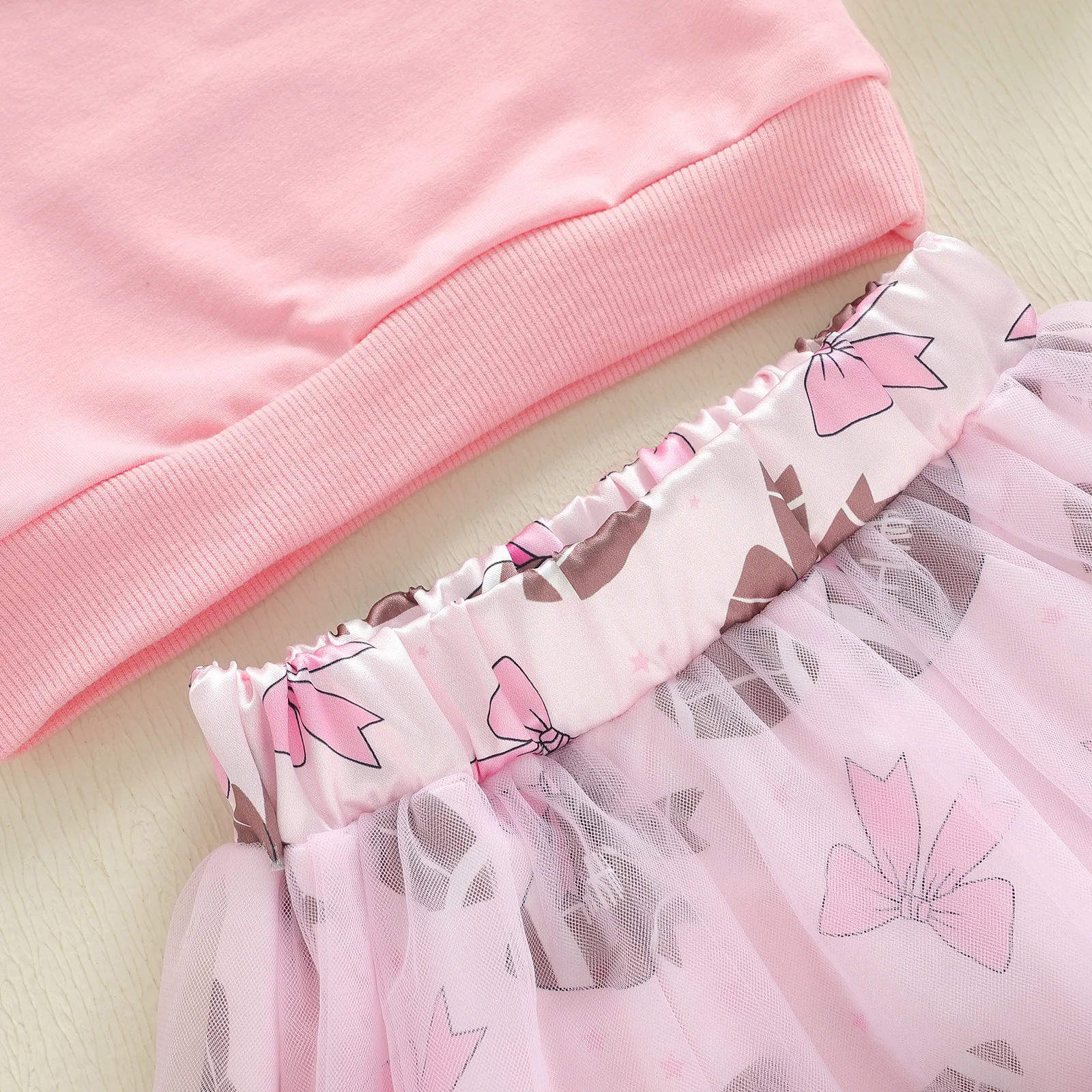 

Осенняя одежда для маленьких девочек, детский свитшот с длинными рукавами и круглым вырезом с вышивкой для футбола и юбка-пачка, комплект из 2 предметов