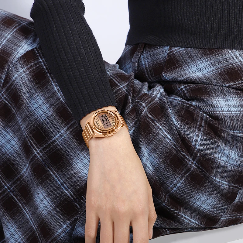 

Модные женские часы NAVIFORCE, цифровой ЖК-дисплей, ремешок из нержавеющей стали, повседневные спортивные часы, 30 м, водонепроницаемый круглый корпус, подарок для нее