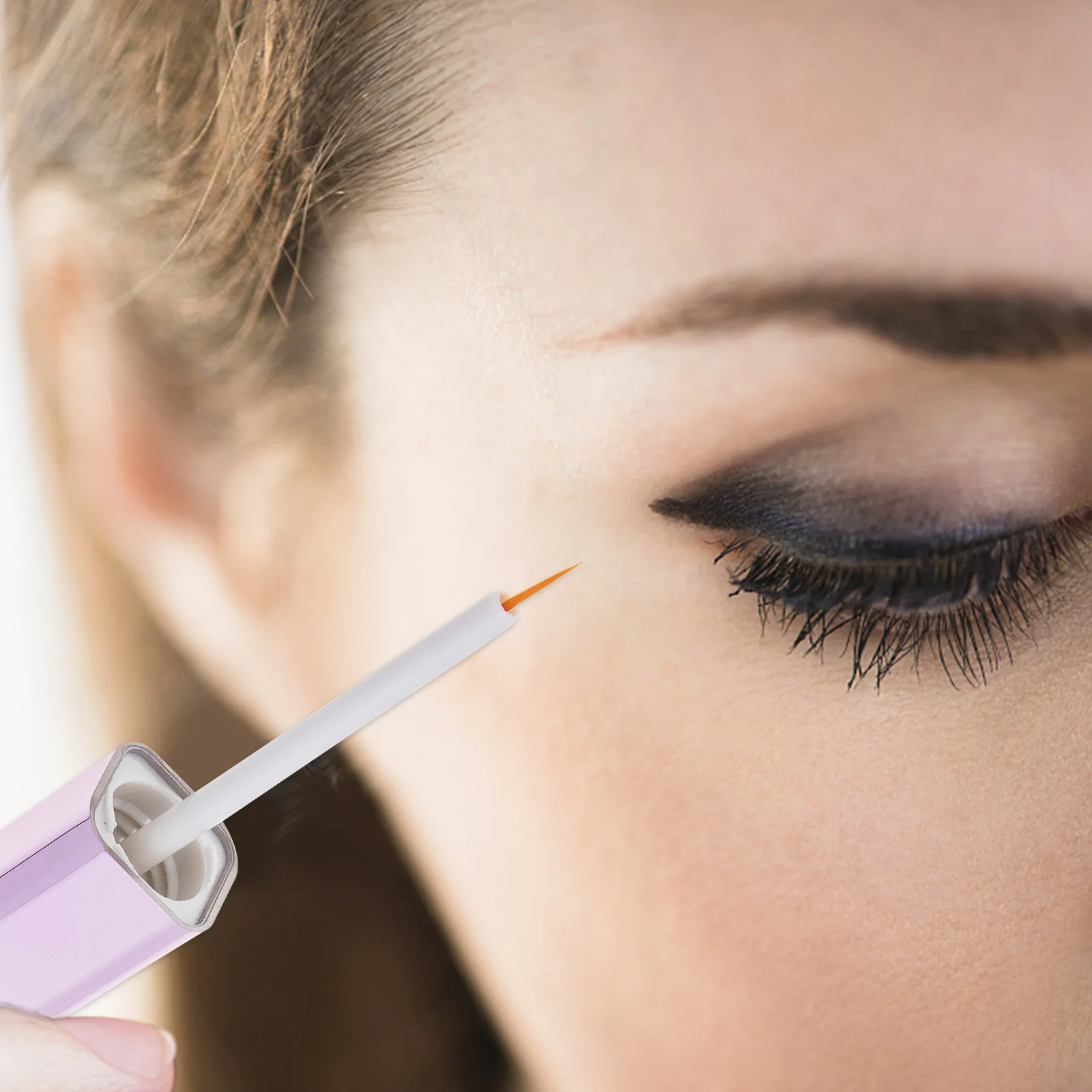 6 ชิ้น หลอดมาสคาร่าแบบเติมได้ ขวดใสสำหรับใส่มาสคาร่า สำหรับการเดินทางประจำวัน ใช้กับครีมบำรุงขนตา อายไลเนอร์ หลอดมาสคาร่า