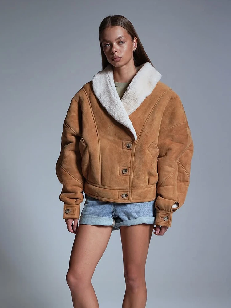 سترة قصيرة من صوف الضأن المرقعة من جلد الغزال للنساء مع طية صدر السترة وأكمام طويلة واحدة الصدر سترات فضفاضة للسيدات ملابس خارجية للشارع الشتوي