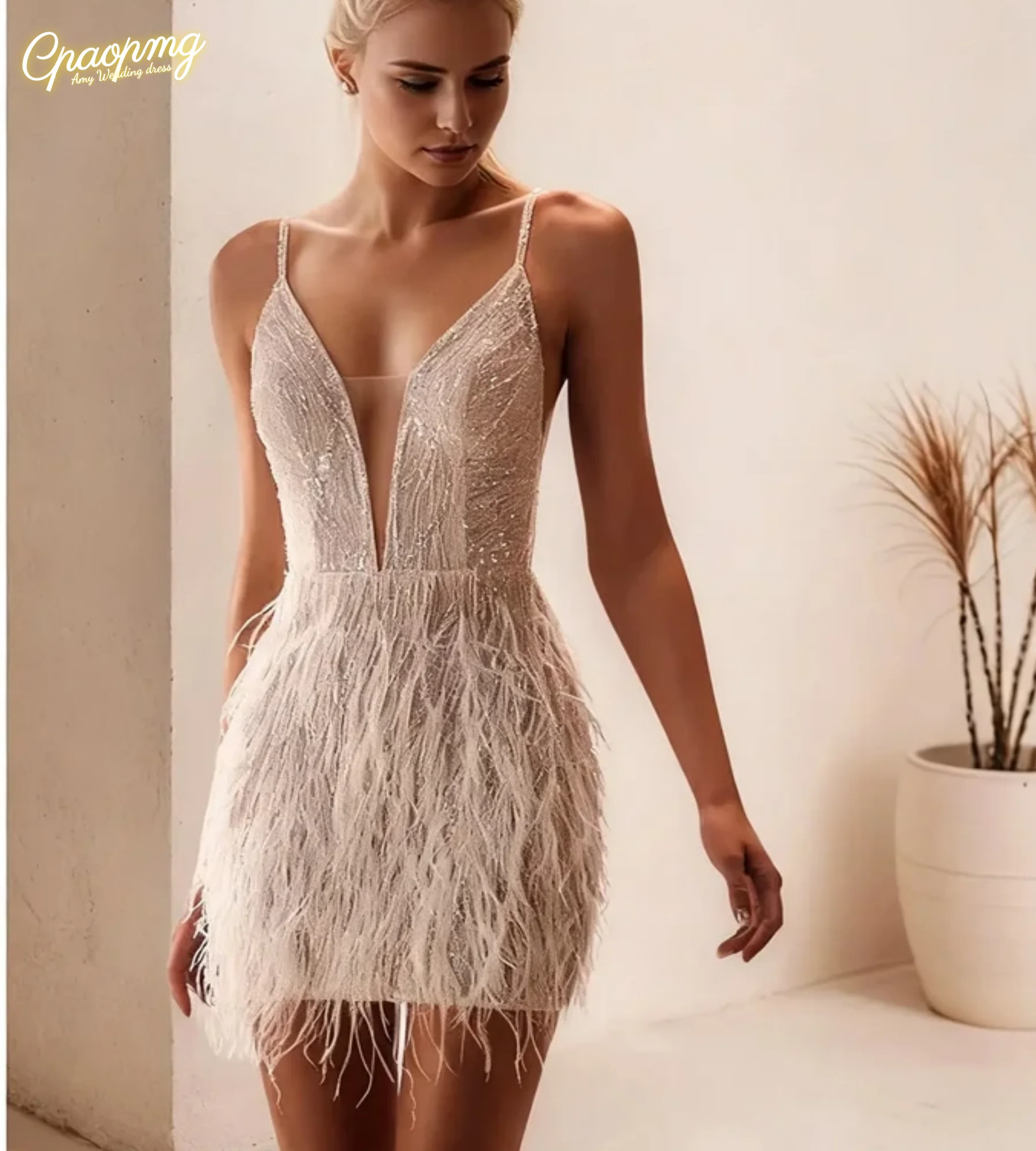 

Customized Sparkling Glitter Feather Cocktail Dress Spaghetti Strap V-neck Mini Skirt Elegant Bridal Dress
