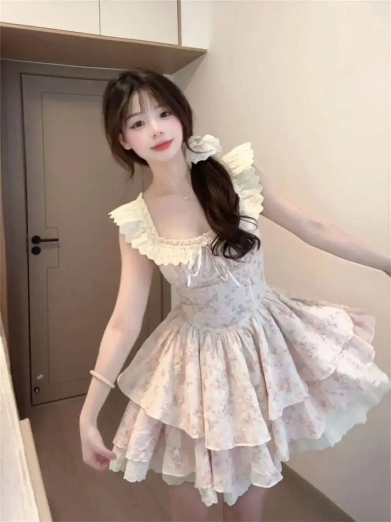 2025年新作 夏 花柄ワンピース レディース ノースリーブ フリルヘム レイヤードスカート スイートガール ハイウエスト スリム エレガント プリンセスドレス