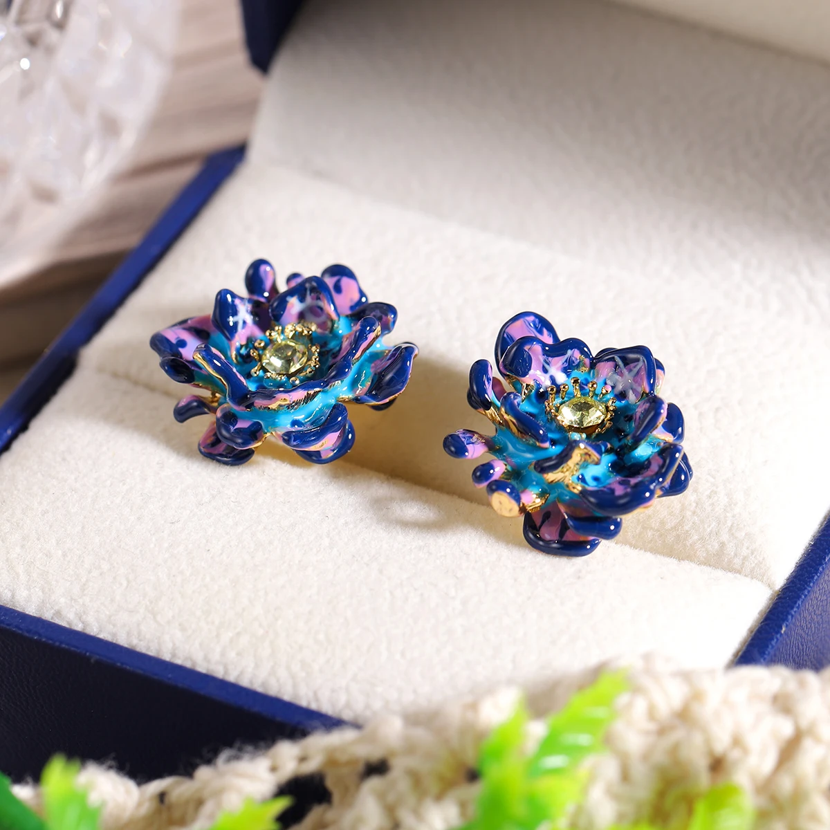 

Colorful 3D Enamel Flower Stud Earrings for Women Vintage Oil Painting Glazed Floral Statement Rhinestone Palace Jewelry