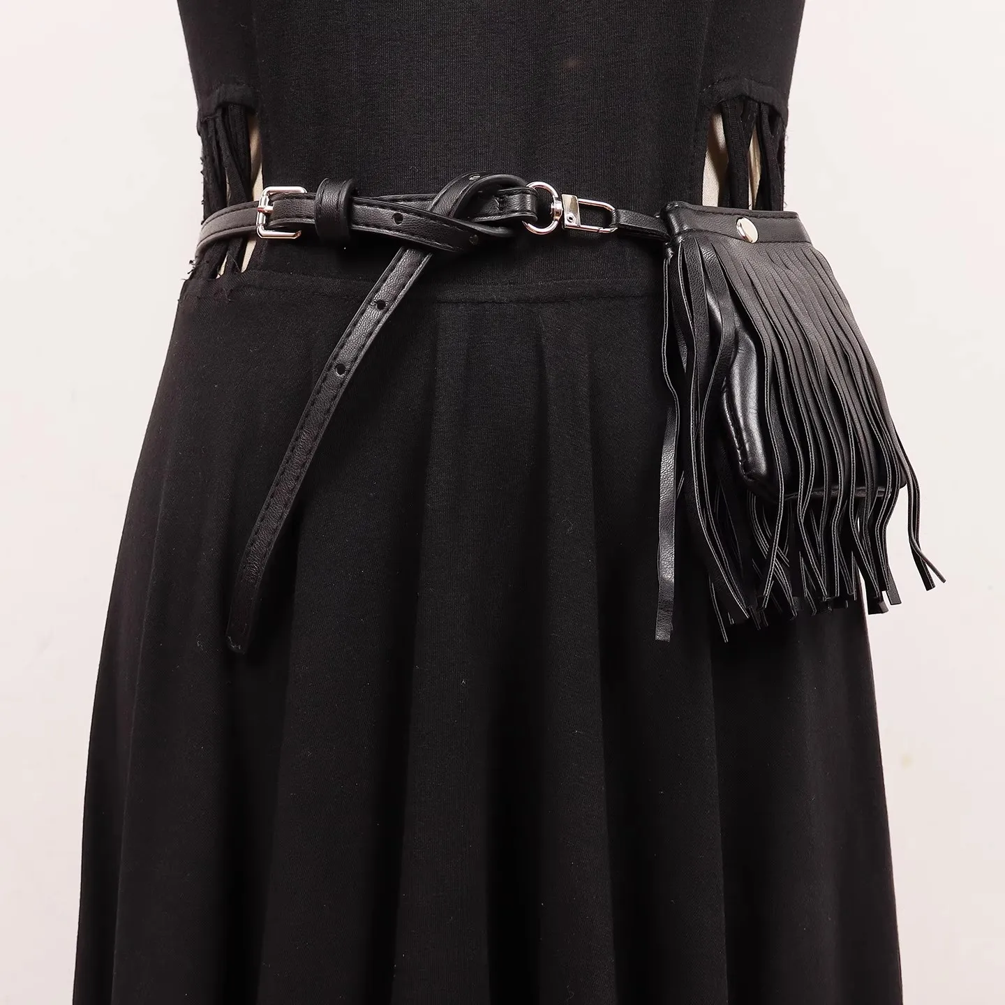 

Женская модная черная сумка из искусственной кожи с кисточками, пояса, женское платье, корсеты, поясные ремни, украшения, узкий ремень R2742