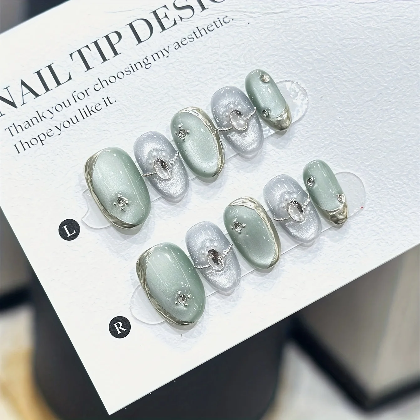 10pcs high-end Short light luxury cat eye handmade fake nails, Short Cat Eye Light Luxury White nail patch