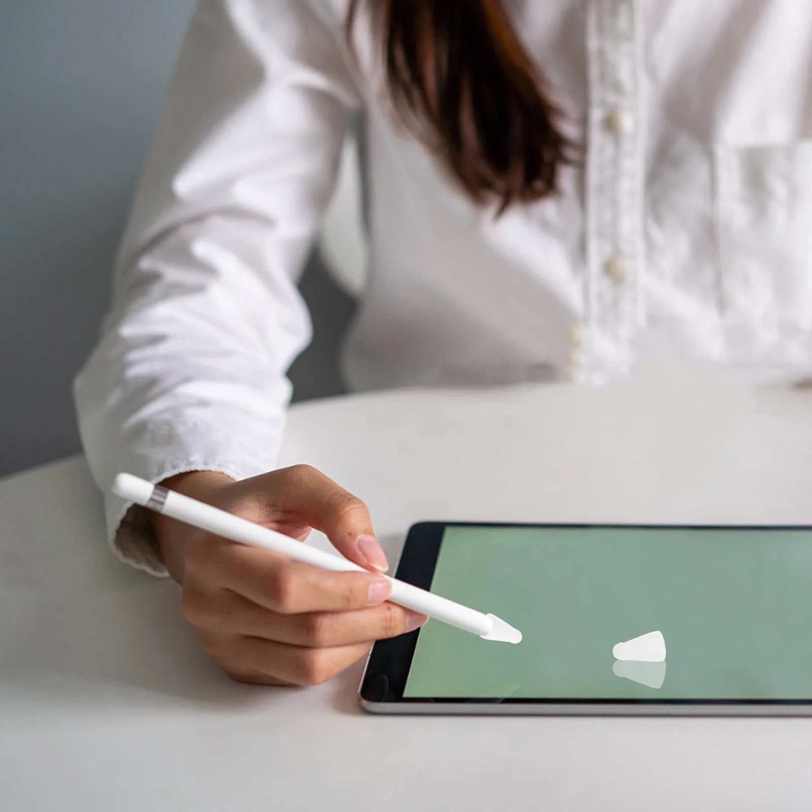 

4 шт., сменные насадки для сенсорного карандаша, противоскользящая конструкция, тихая работа, защита экрана, совместимая с пользователями Ipad