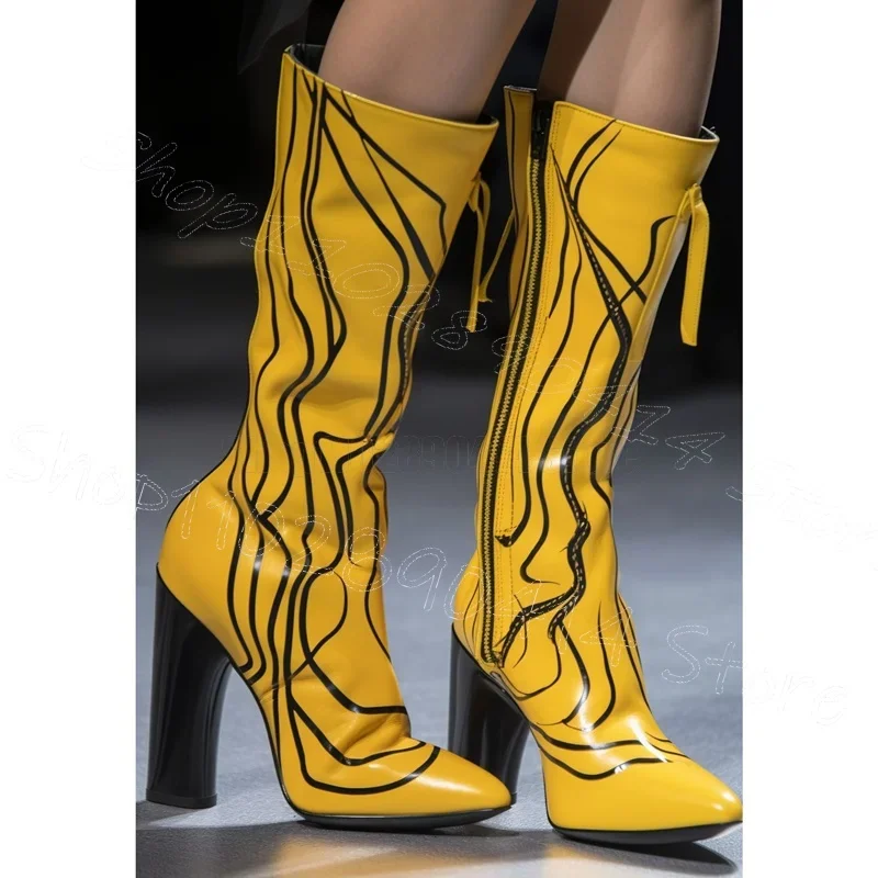 

Black Stripe Design Yellow Pointed Toe Boots Side Zipper Women Shoes Thin High Heels Novel Party Runway 2026 Zapatos Para Mujere