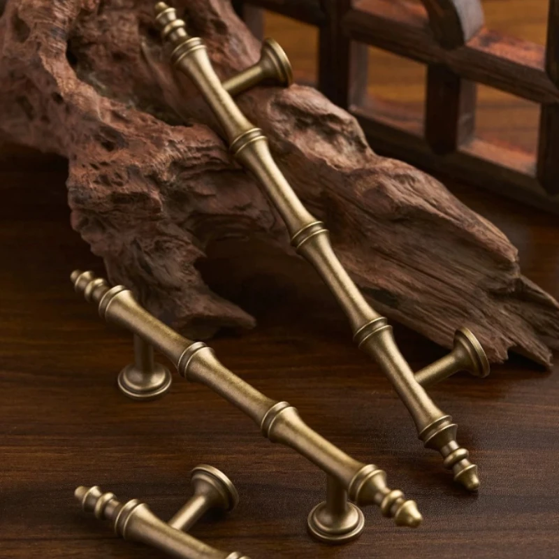 Furniture Hardware High End - Фурнитура для дверей шкафов и ящиков:
