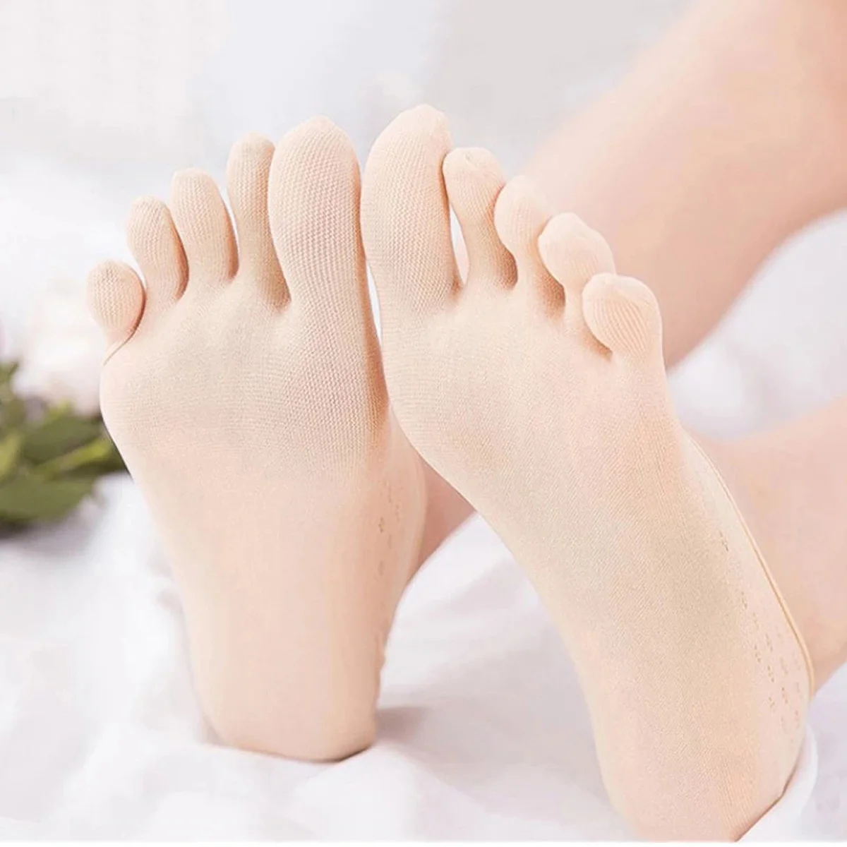 5 Pairs Women Invisible Toe Socks No Show Toe Separator Five Finger Non-Slip Low Cut Liner Socks