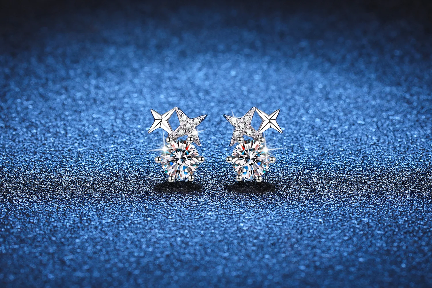 LioraGem Simple Six-Prong Eight-Pointed Star Earrings for Women, 1 Carat D Color Moissanite Studs Platinum PT950 Stamp