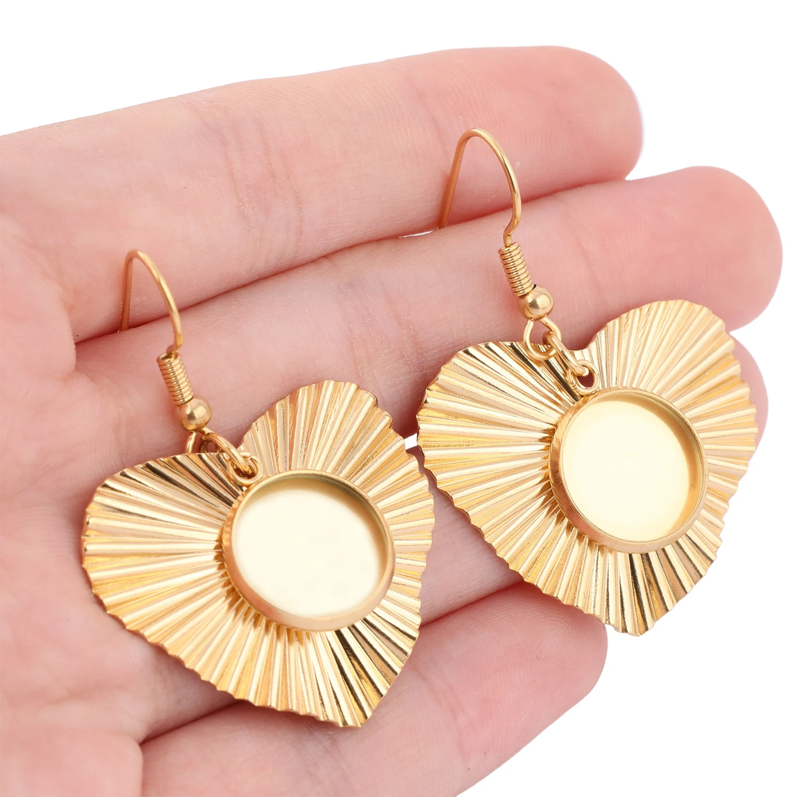

6pcs Stainless Steel Gold Plated Fit 12mm Cabochon Earring Base Setting Blanks With Heart Charm Diy Hooks Findings