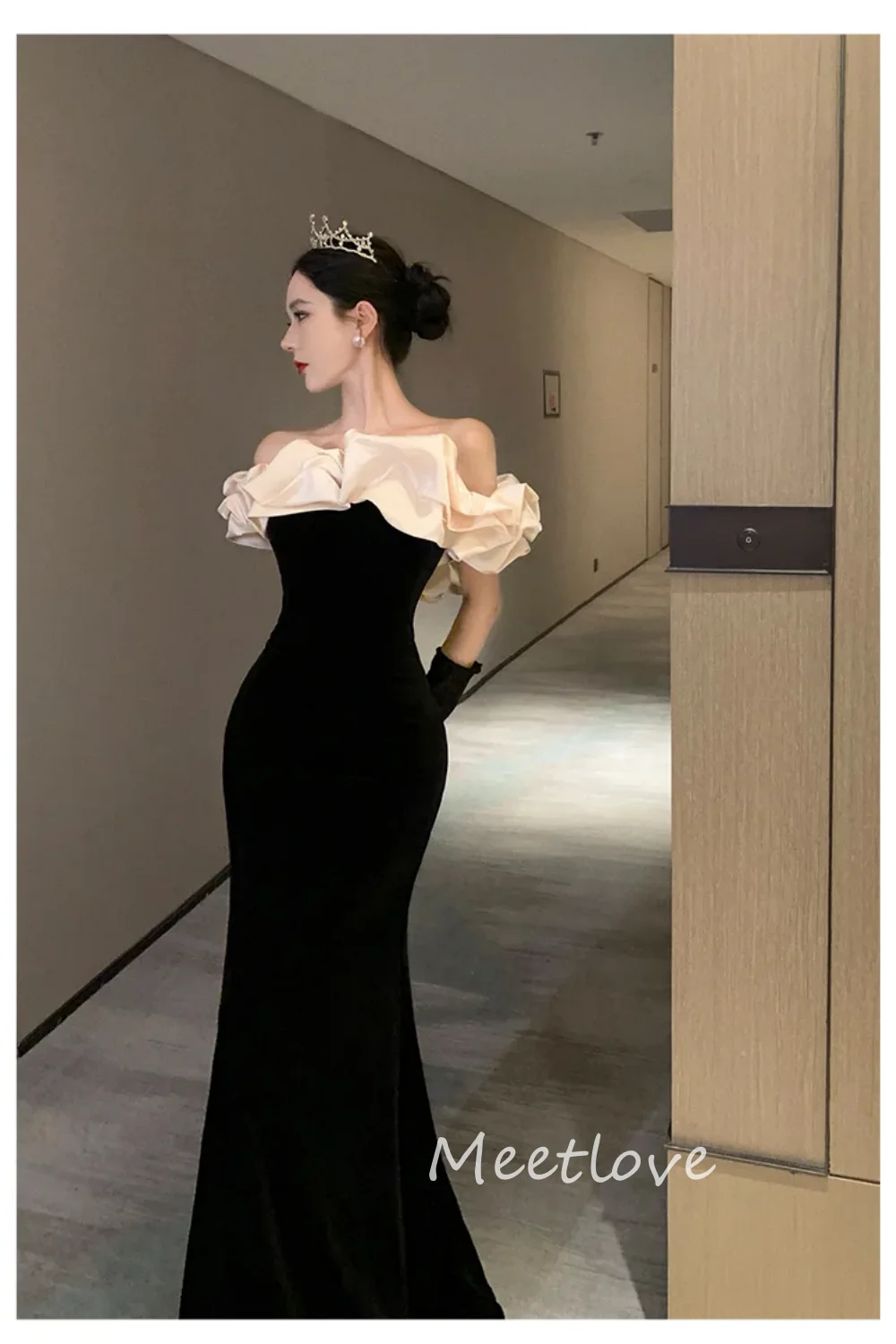 

Meetlove 2024 Customized Sheath Off Shoulder Sleeveless Ruched Floor Length Elegant Saudi Formal Prom Dress Luxury Evening Gown