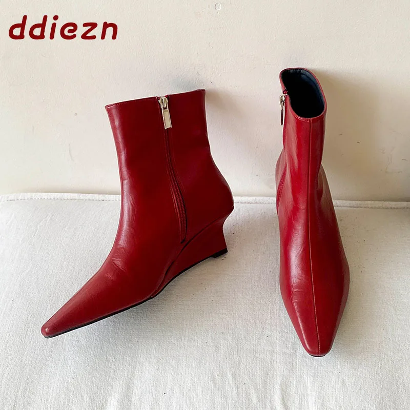 Neue Damen-Stiefeletten mit Reißverschlüssen, Schuhe für Frauen mit spitzer Zehenpartie, modische Keilabsatzschuhe, sexy kurze Damenstiefeletten