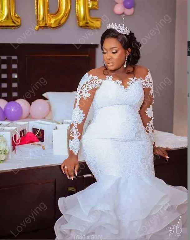 Customized Lace Appliques Long Sleeves Wedding Dresses Brush Train Robe De Mariee Black Girls Ruffles Organza Bridal Gown