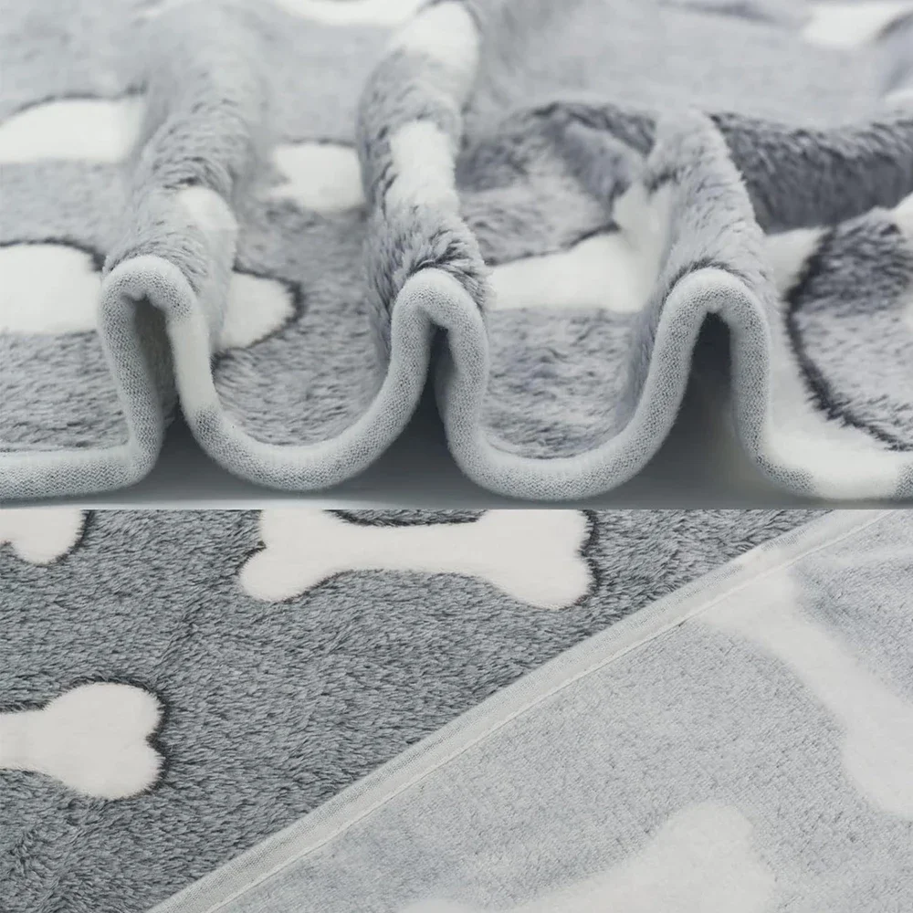 لينة رقيق جودة عالية طباعة بطانية حيوانات أليفة T لطيف العظام نموذج طباعة بطانية الحيوانات الأليفة حصيرة بطانية دافئة ومريحة للكلاب القط