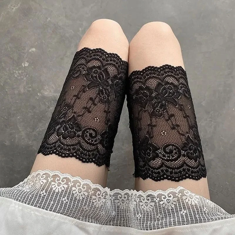 1 Pair of Lace Elastic Leg Warmers for Women, a Thigh Scar Cover-Up, Breathable and Lightweight Without Being Stuffy, Covers Scars and Birthmarks, Enhances the Sophistication of Everyday Outfits