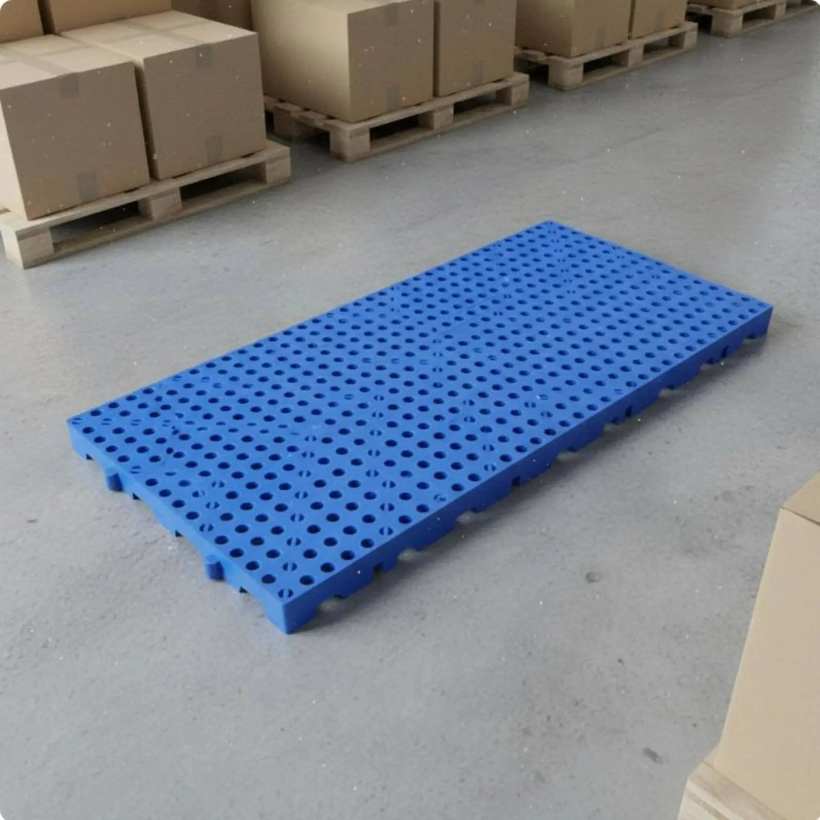 Ventilated Plastic Pallet Board Wear Resistant Connecting Plastic Floor Tile Sturdy Duty Mesh Mat Anti-Slip for Warehouse