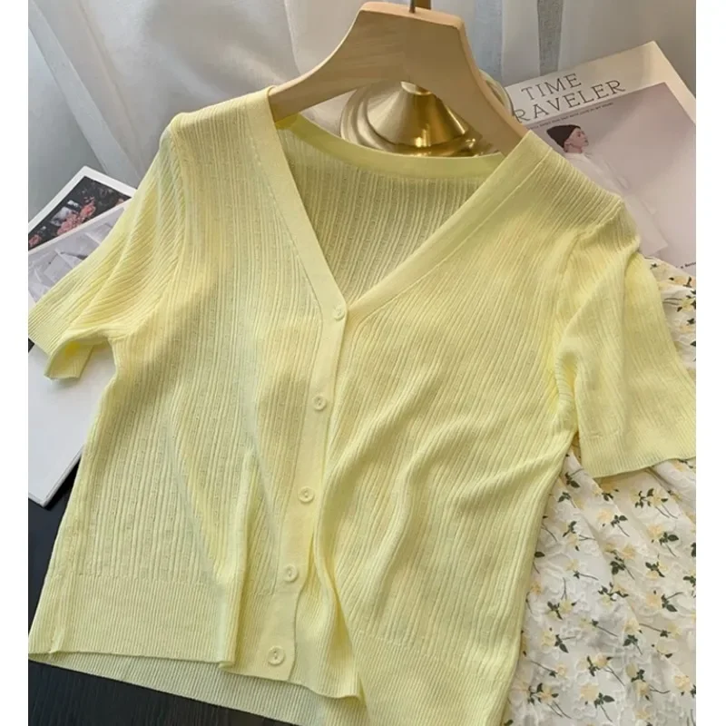 

Женский лимонно-желтый вязаный кардиган в рубчик с V-образным вырезом, короткими рукавами и пуговицами спереди, повседневный укороченный топ