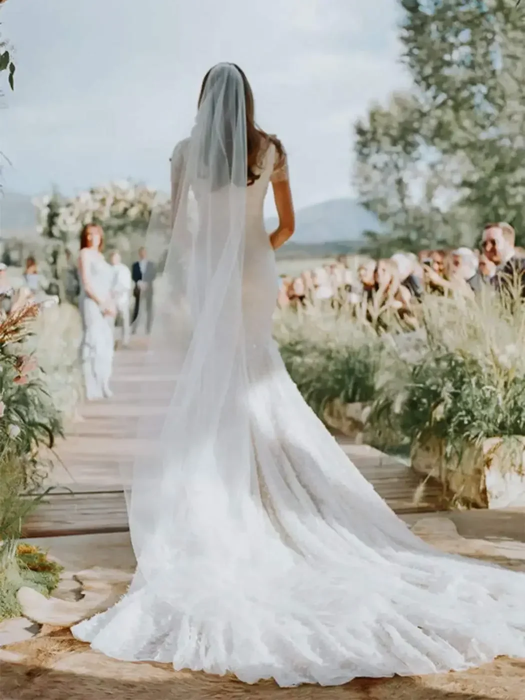 

Свадебная фата для невесты, 1 ярус, 2 м, свадебный собор, тюль, аксессуары для волос, расческа, свадебная фата, расческа для невесты