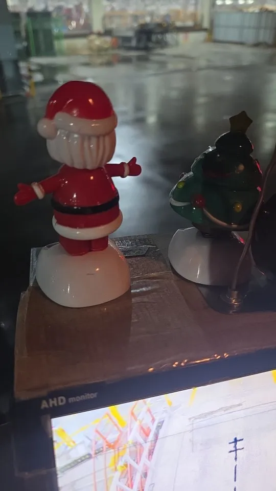 2024 Christmas Cute Car Ornament Solar Dancing Christmas Tree Snowman Santa Claus Elk Automatic Swing Car Interior Decoration photo review