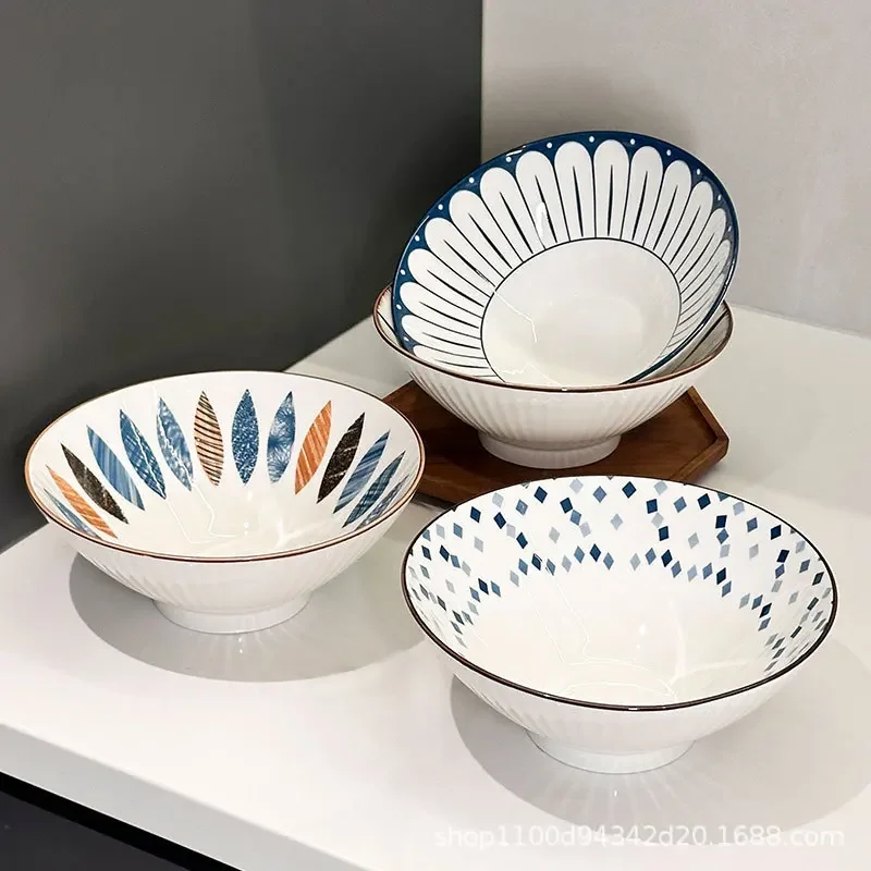 8 Inch Large Ceramic Ramen Bowl Household Porcelain Soup Bowls Japanese Underglaze Color Bucket Noodle Bowl for Home Dining