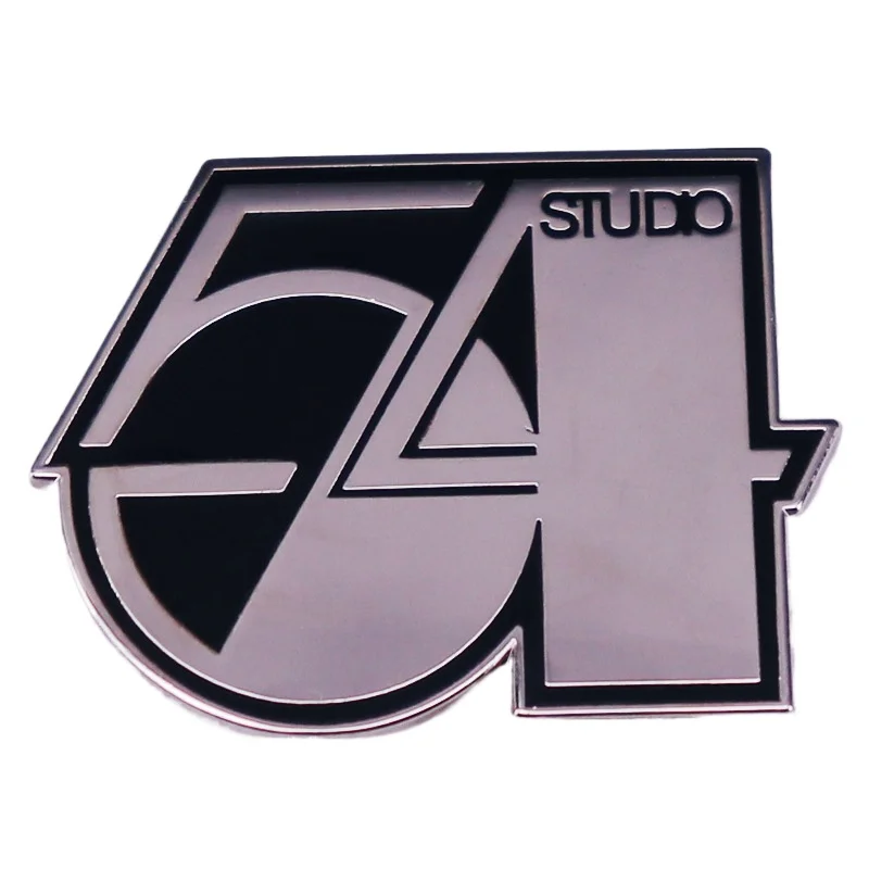 Pin Esmaltado con el Logotipo de Studio 54, Broche Icónico del Club Nocturno Disco de Nueva York, Accesorio Estético de la Cultura de Baile Retro de los 70 para Uso Diario
