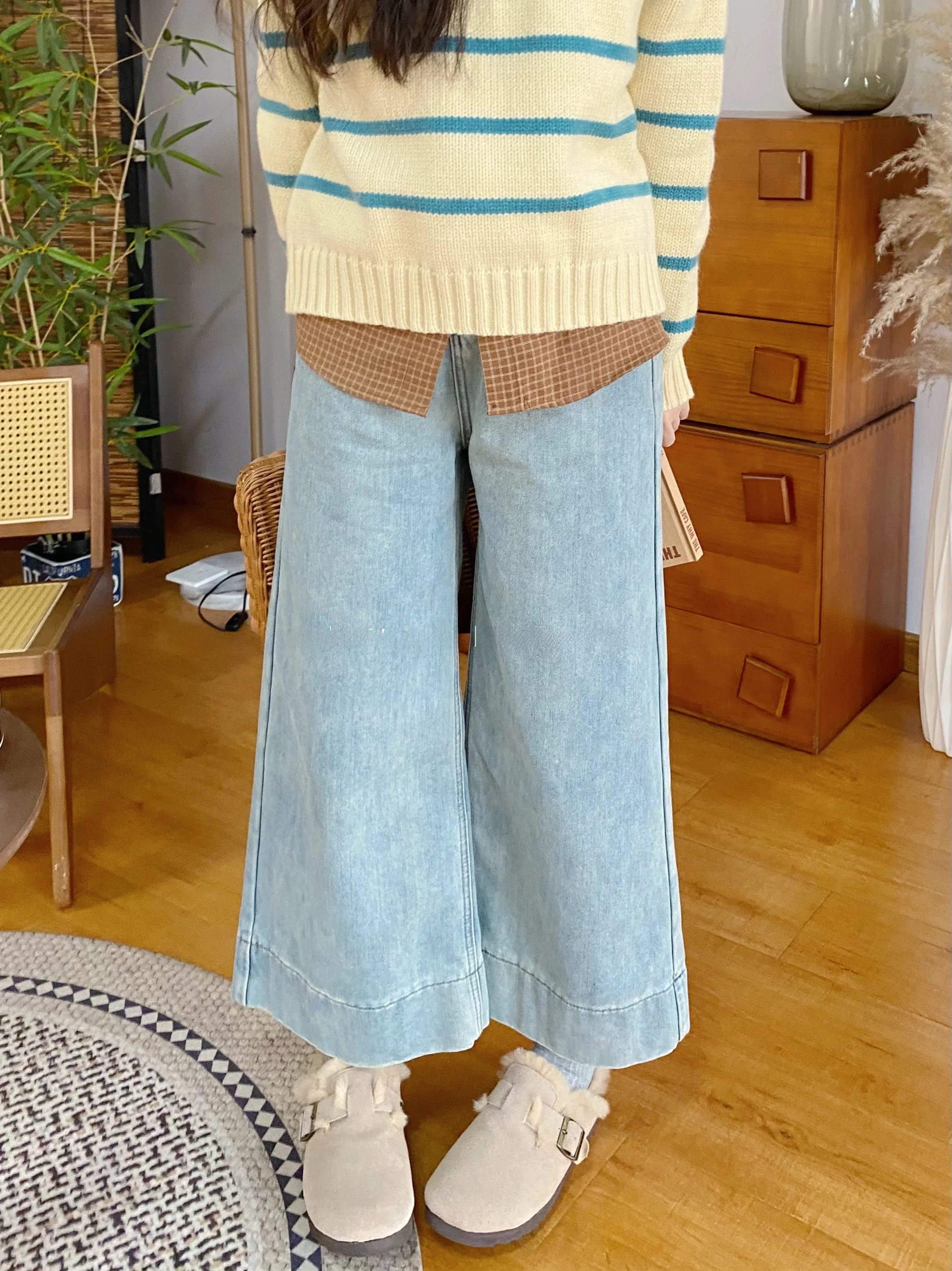 

High Waist Wide Leg Jeans Thiened Light Blue Denim Women's Autumn Winter Warm Nine Points Pants Commute Sle Button Closure