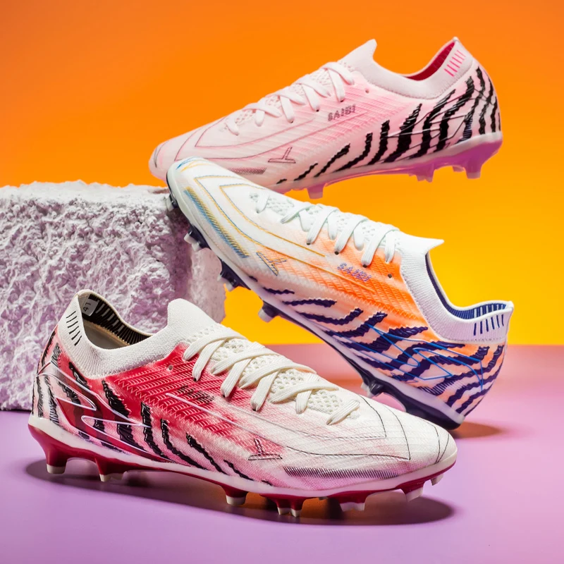 Scarpe da calcio sportive TF/FG di alta qualità, comode, traspiranti, personalizzate e alla moda