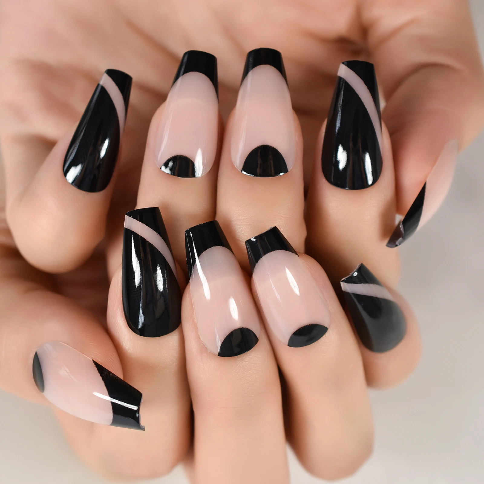 French Fingernails Black Top Lines Design Medium Coffin Press On Nails Fake Nail Tips Fingernails With Tabs For Daily Wear