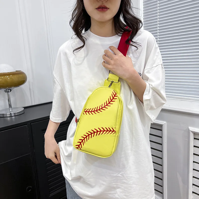 

2025 Spring New Baseball Bag Amazon Hot Selling Crossbody Bag European and American Retro Popular Women's Small Chest Bag