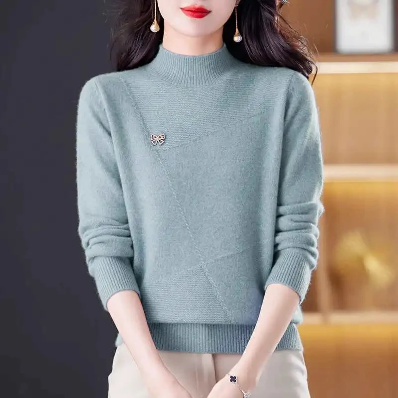 

Женский шерстяной свитер высокого качества, женский трикотаж 2025 года, короткая толстая куртка, осень-зима, новый пуловер, рубашка со свободной подошвой, женская куртка