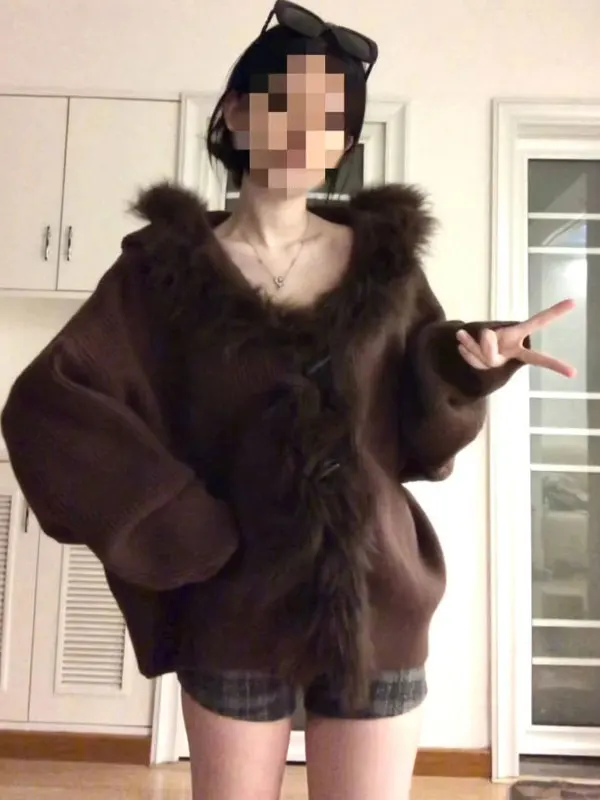 

Ретро-шапка свободного кроя с уникальным дизайном, красивая и стильная, для женщин, весенняя, модная, повседневная, с длинными рукавами, однотонная.