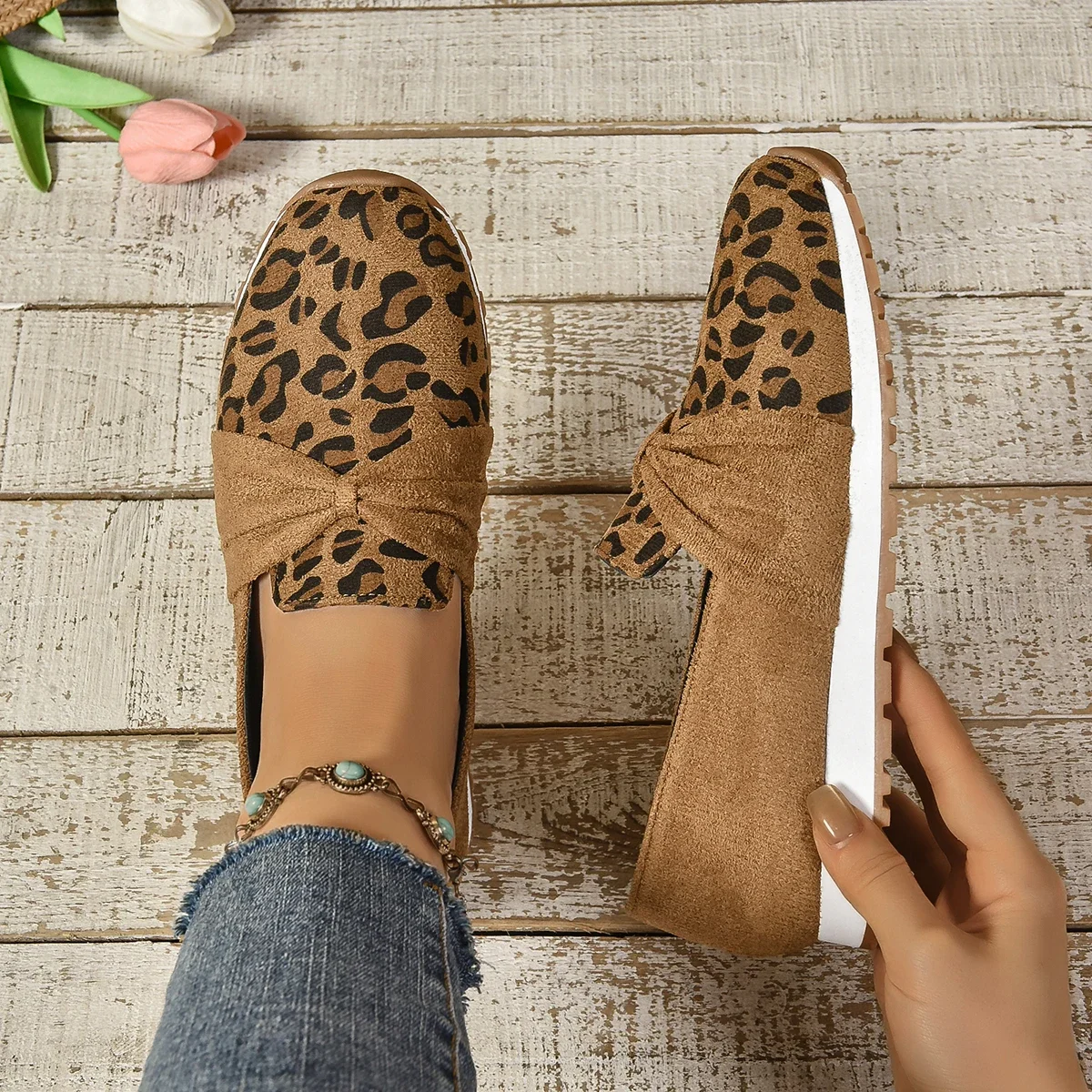 Women Sneakers New Fashion Walking Leopard Flat Casual Sneakers Women Outdoor Brand Slip on Loafers Shoes Women Zapatos De Mujer