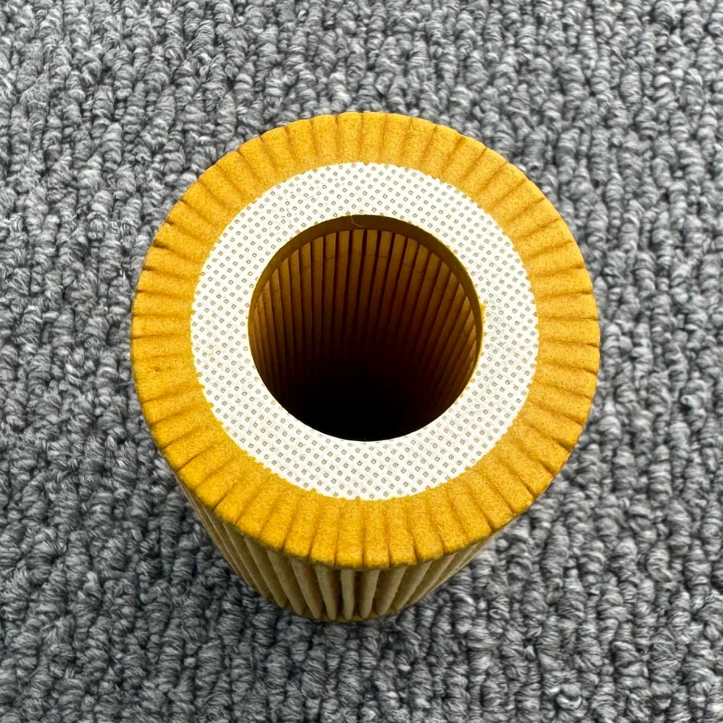 06D115562 Oil Filter For Audi Q3 TT SEAT Skoda Octavia VW Polo Eos 2006 2007 2008 2009 2010 2011 2012 2013 2014 2015 2.0L Engin view 3
