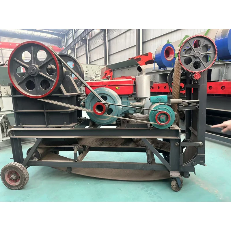 ماكينة كسارة حجر الفك المحمولة عالية الجودة محرك المحرك الزاحف نوع Max.40T/H تستخدم لنفايات البناء الخام