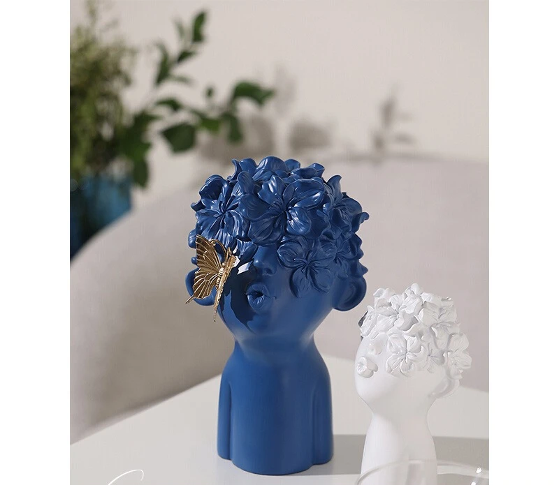 

Klein blue portrait resin Nordic abstract art ornament, modern living room tabletop decoration