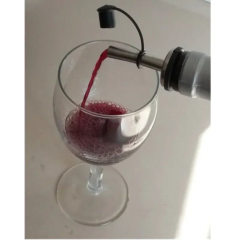 1PC Stainless Steel Oil Bottle Spout Pourer/Mouth with Stopper Flask Dry Red Wine Pot Bottle Cork Plug Olive Pourer Dispenser