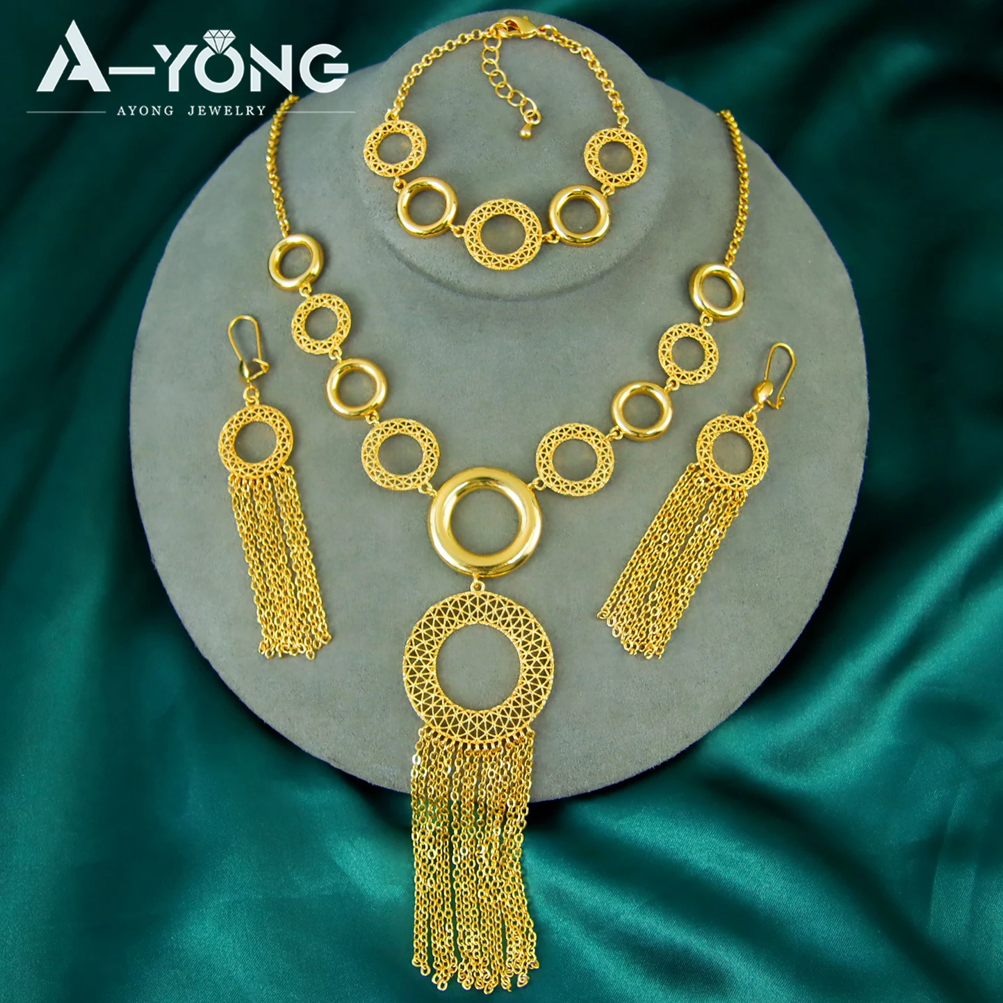 

Dubai Nigeria 24k Gold Jewelry Set Copper Gold Plating Geometric Necklace Bracelet Earrings Oman Women Bridal Wedding Jewelrys